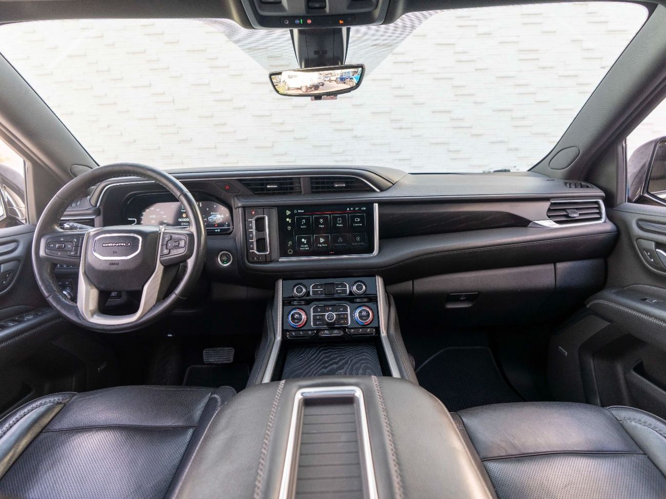 جي أم سي يوكون Denali 6.2L (8 Seater)