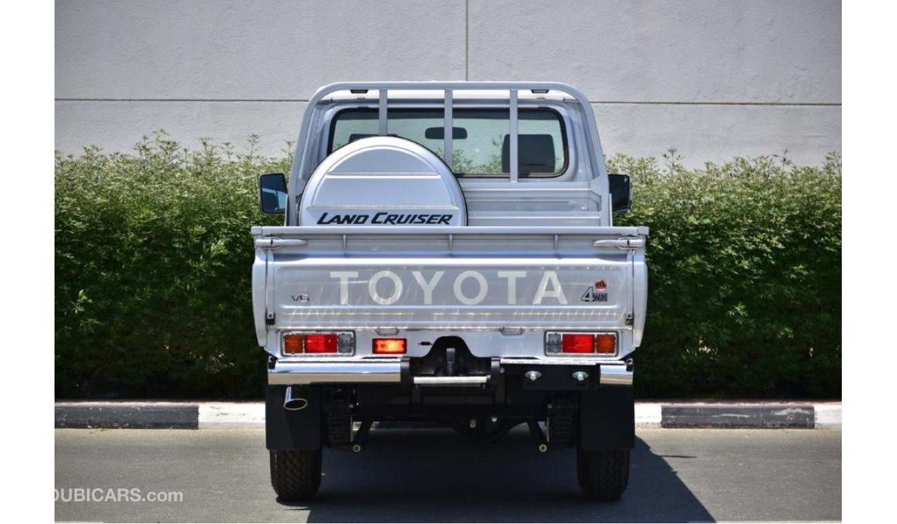 تويوتا لاند كروزر بيك آب 79 Single Cab V6 4.0l Petrol 4wd Mt