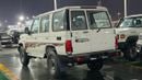 تويوتا لاند كروزر 70 Std 4.0L AWD