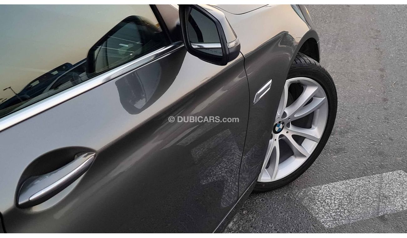 BMW 528i Luxury Line 2.0L Turbo 2015 Agency Warranty Full Service History GCC