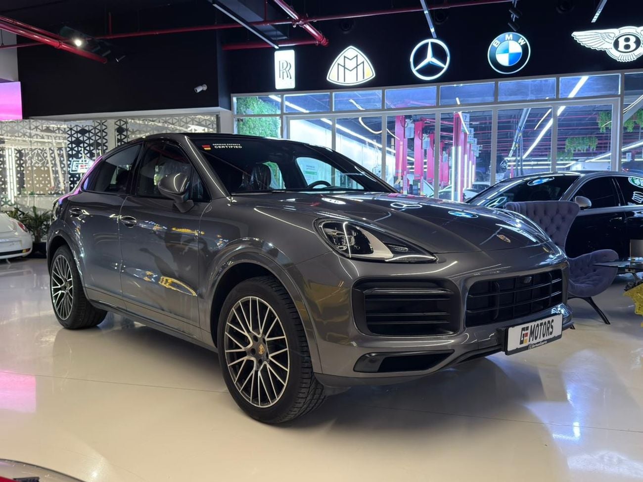 Porsche Cayenne STD Base Coupe 2023 Porsche Cayenne Coupe - GCC Specs - Full service history available