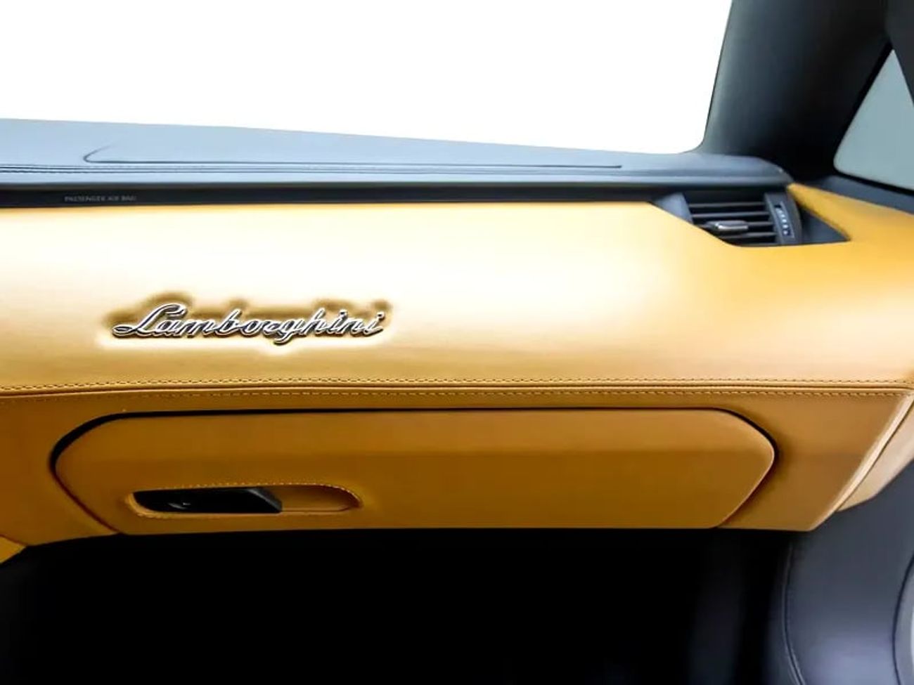 Lamborghini Aventador (50Th Anniversary Kit)