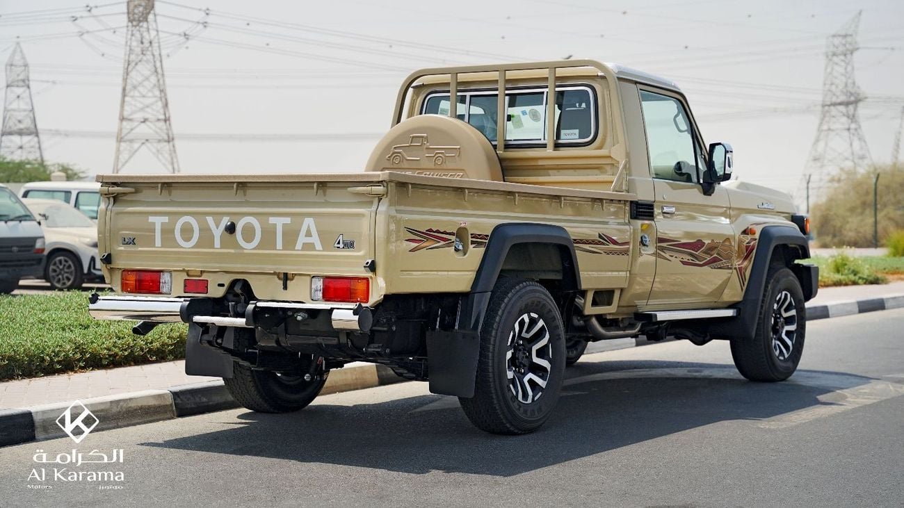 تويوتا لاند كروزر بيك آب 2.8L LX Diesel | Automatic Transmission  | Rear camera | Diff Lock | Cruise Control |  Alloy Wheels