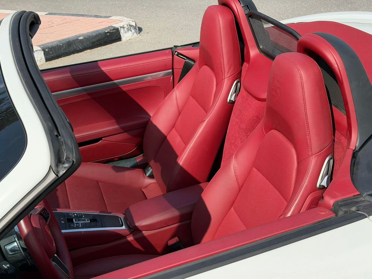 Porsche 718 Boxster Std 2.0L A/T