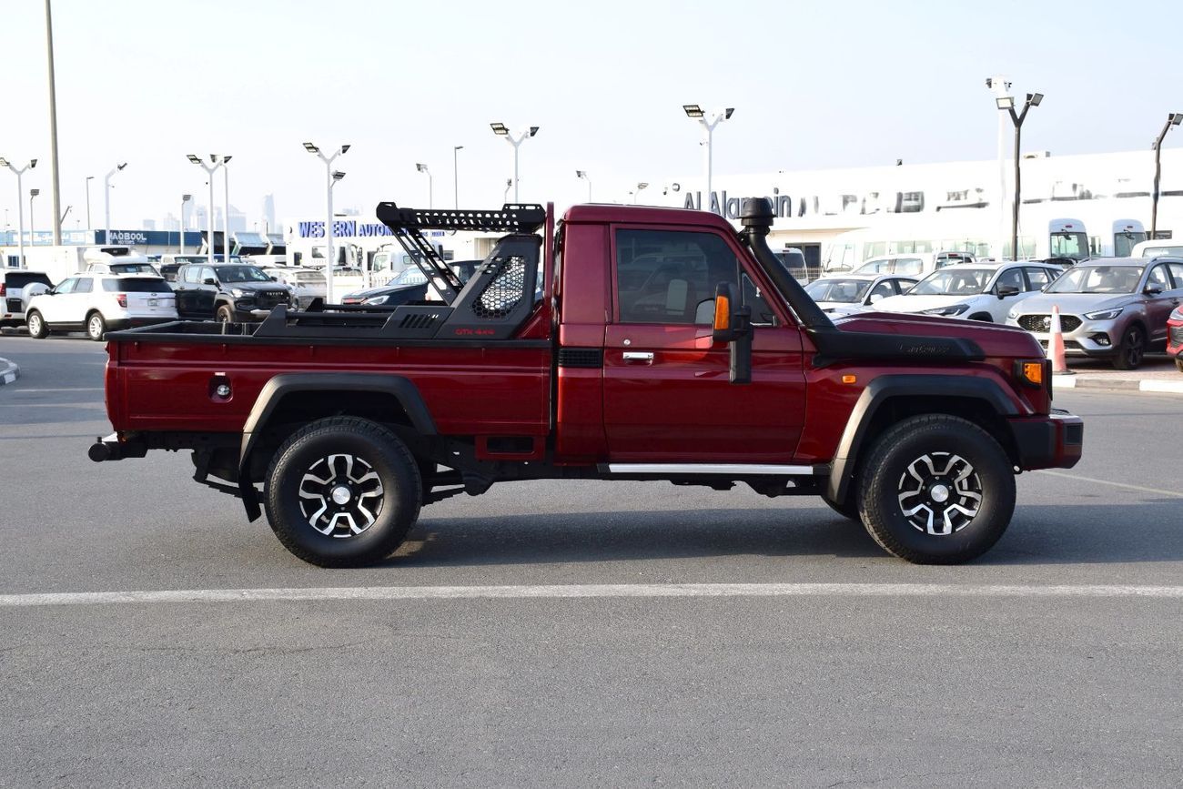 Toyota Land Cruiser Pick Up 4.5L Diesel V8 Right Hand Drive (Export Only)