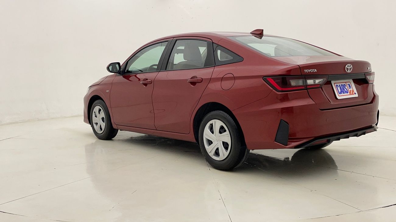 تويوتا يارس E 1.5 | بدون دفعة مقدمة | اختبار القيادة في المنزل