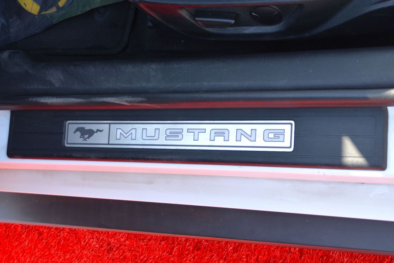 Ford Mustang BEST CONVERTIBLE CAR IN CHEAPEST PRICE