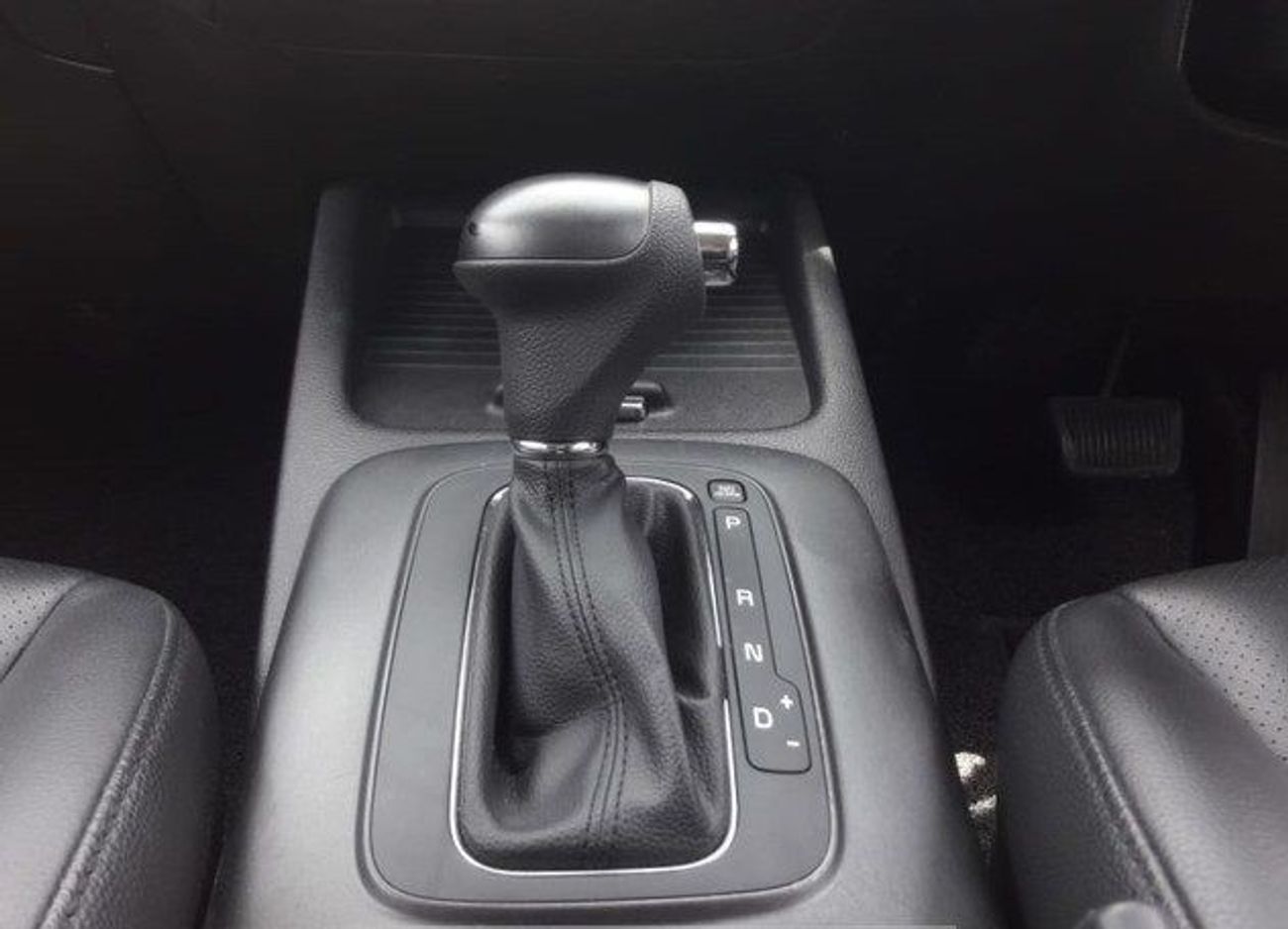 كيا فورتي KIA FORTE RIGHT HAND DRIVE (PM1137)