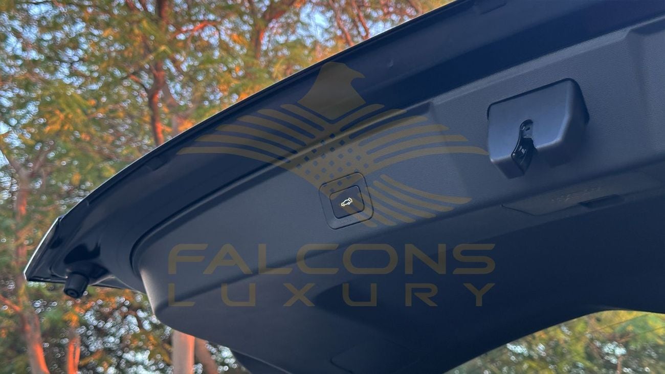 Mercedes-Benz C 200 Mercedes-Benz C200 AMG Premium GCC EQ Boost RWD 0 Km DEALER WARRANTY 5 YEARS