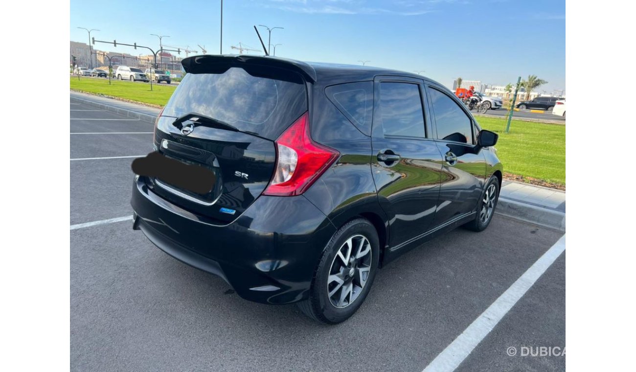 Nissan Versa Note SR