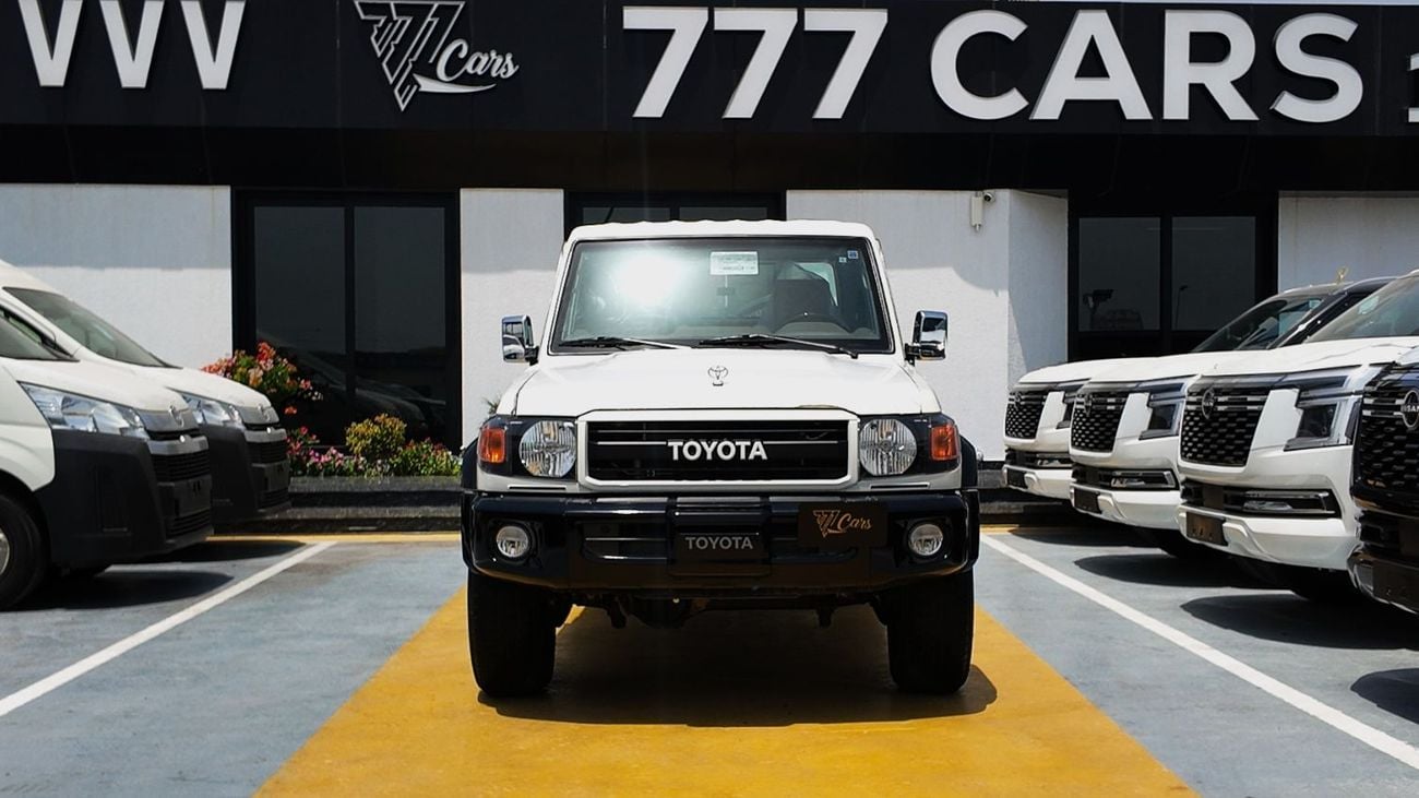 Toyota Land Cruiser Pick Up TOYOTA LC 70 LX V6 70th Anniversary
