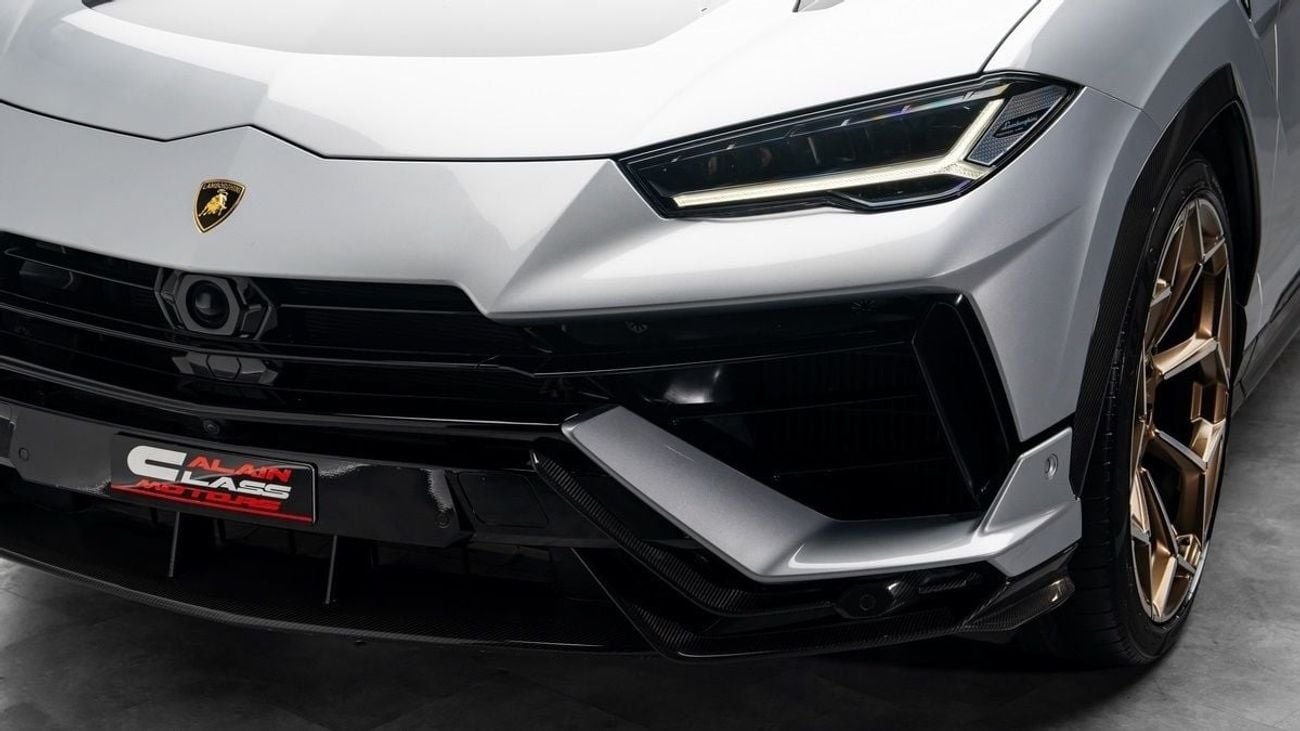 لامبورغيني اوروس Performante - 2023 - GCC Specs - Under Warranty and Service Contract