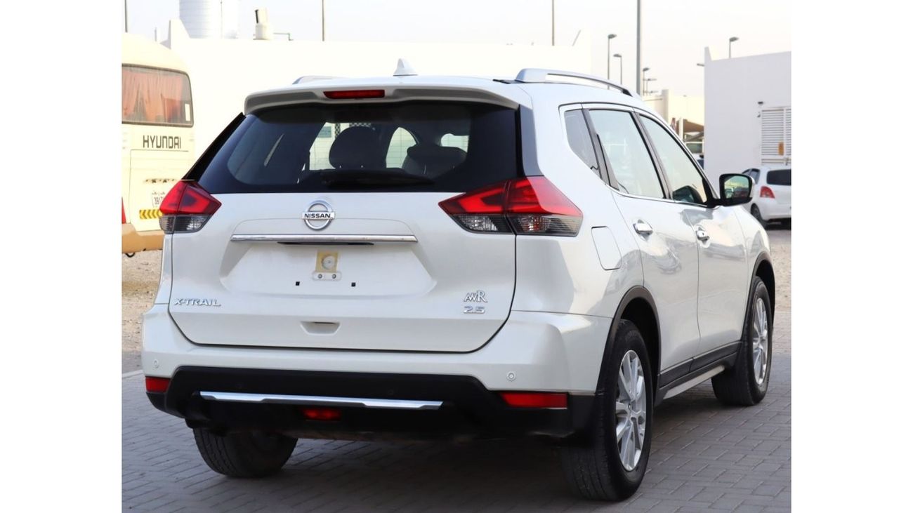 نيسان إكس تريل 2020 نيسان إكس تريل SL (T32)، سيارات الدفع الرباعي 5dr، 2.5L 4cyl بنزين، أوتوماتيكي، دفع رباعي