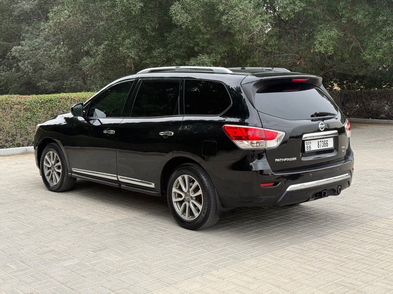 Nissan Pathfinder Platinum 3.5L