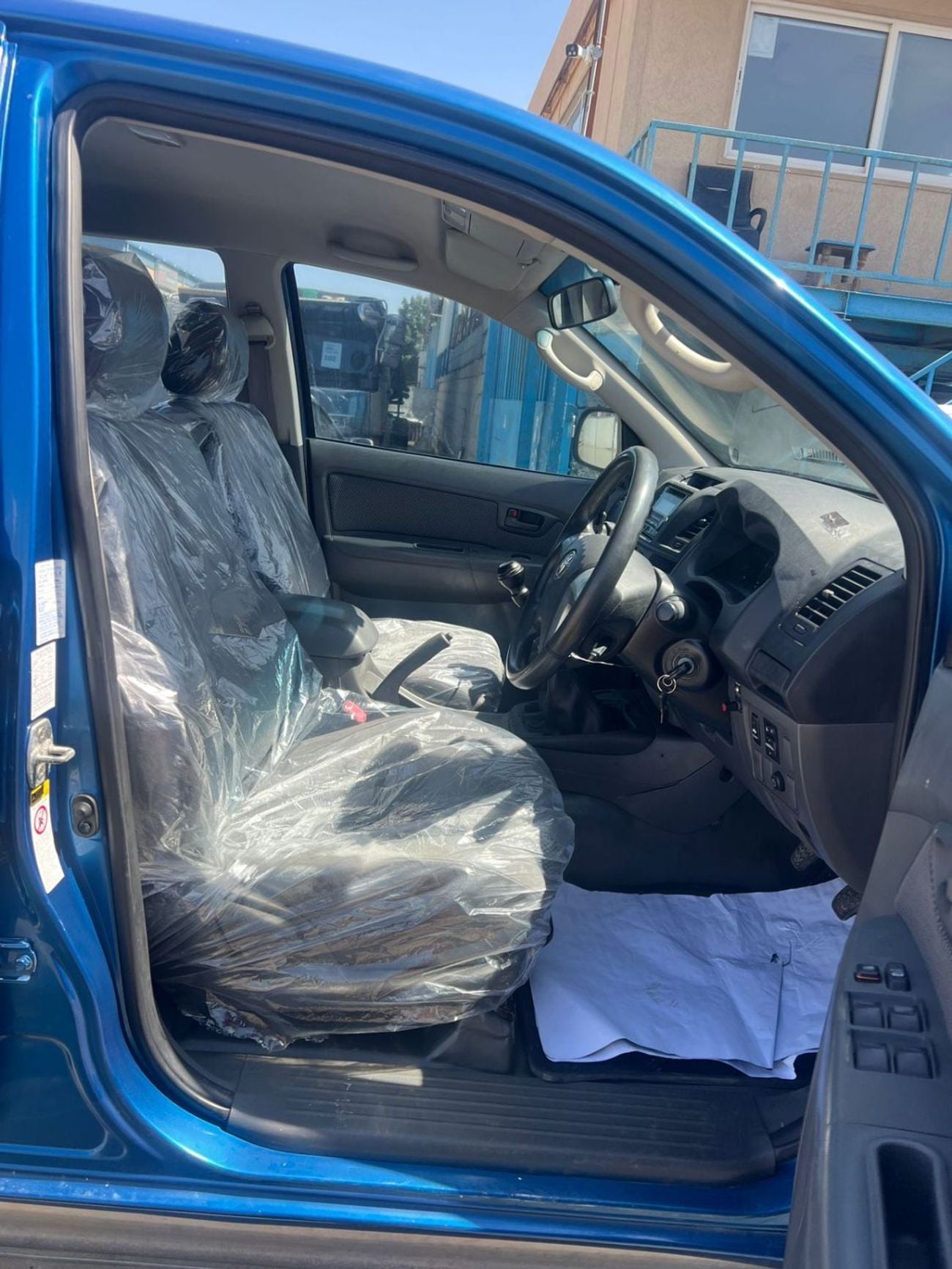 Toyota Hilux DLX RIGHT HAND DRIVE ONLY FOR EXPORT 3.0 LITER