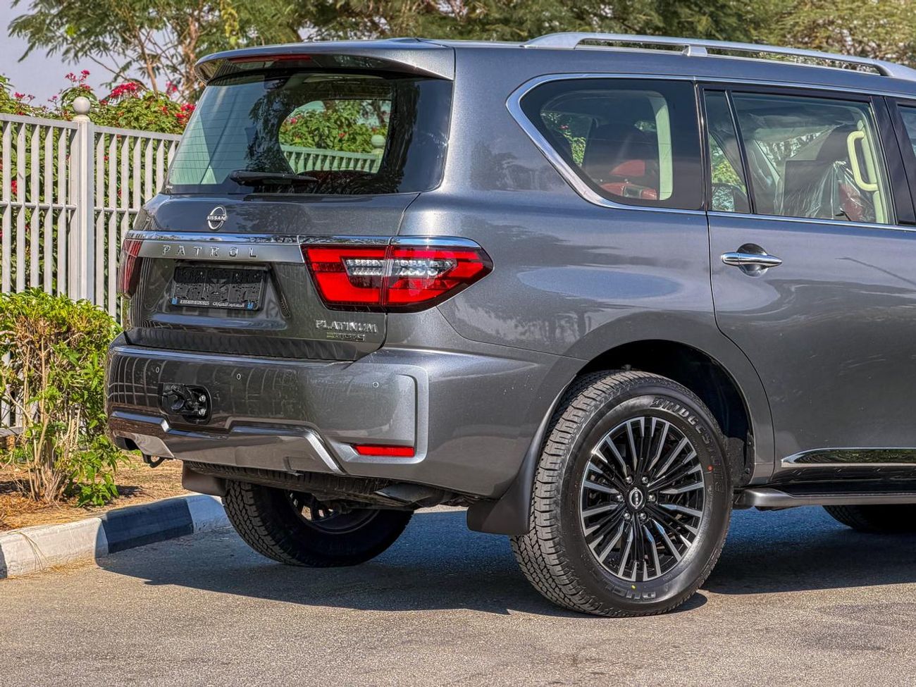 نيسان باترول LE Platinum 5.6L