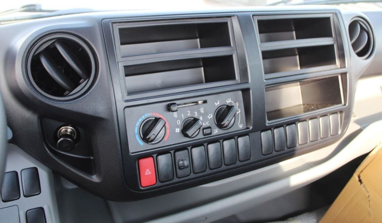 Hino 300 XZU 710L 6.5 TON 300S Wide cab 4X2