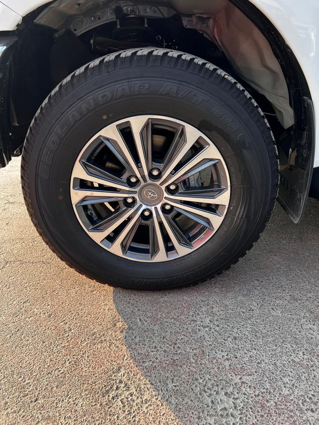 تويوتا هيلوكس S GLX 2.4L 4WD A/T