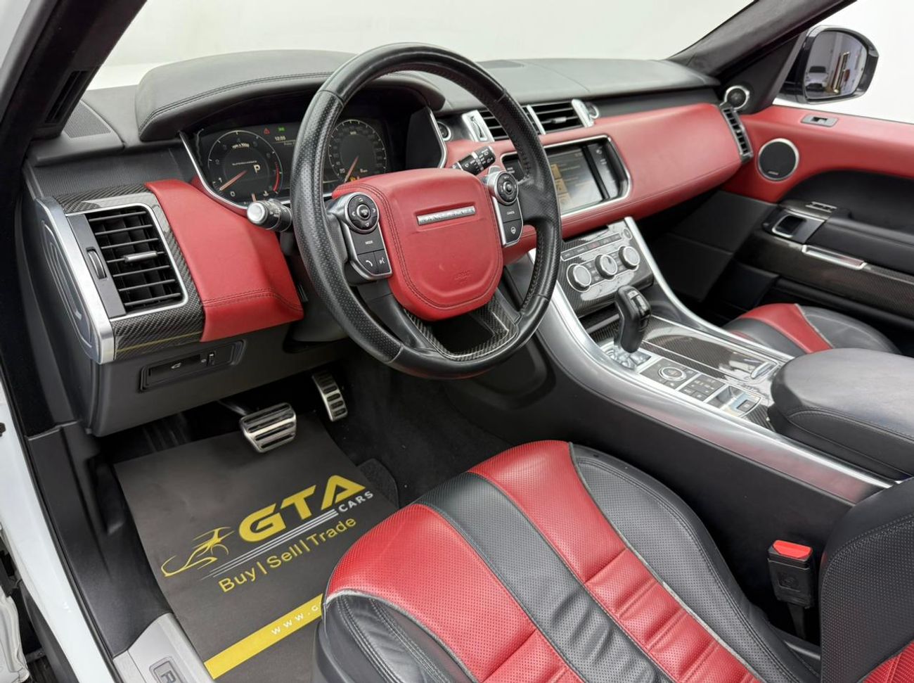 لاند روفر رينج روفر سبورت 2015 Range Rover Sport SVR, Full Service History, Fully Loaded, Excellent Condition, GCC