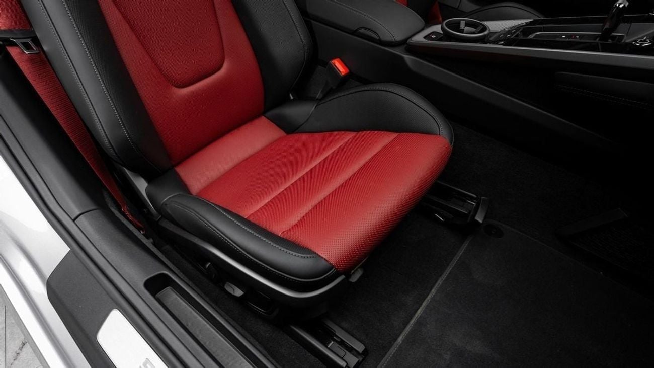 بورش 911 Carrera S - 2024 - GCC Specs - Under Warranty