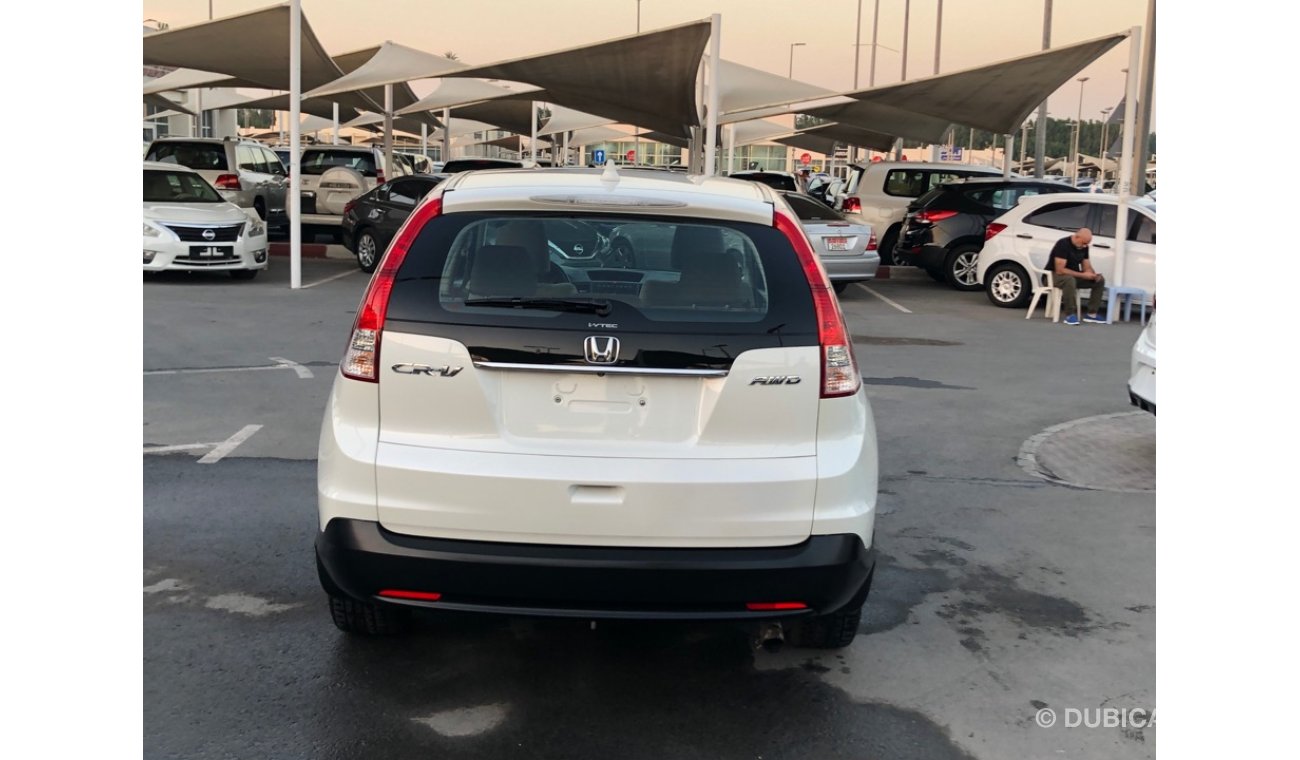 Honda CR-V Honda CRV model 2014 GCC CAR PERFECT CONDITION FULL OPTION