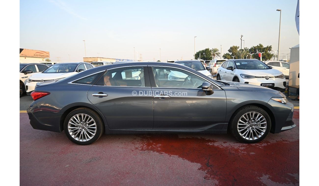 تويوتا افالون ليميتيد