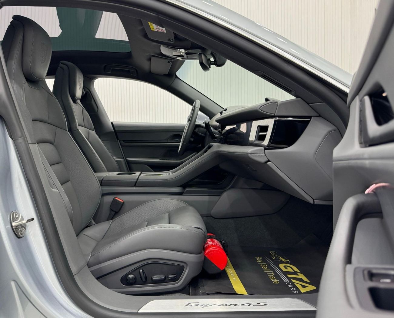 بورش تايكان 2024 Porsche Taycan 4S, 2 Year Porsche Warranty, 8 Years Battery Warranty, Full Service History, GCC