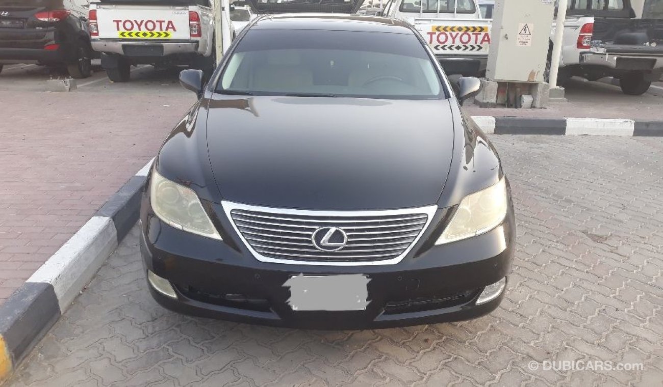 Lexus LS460 2007 American specs