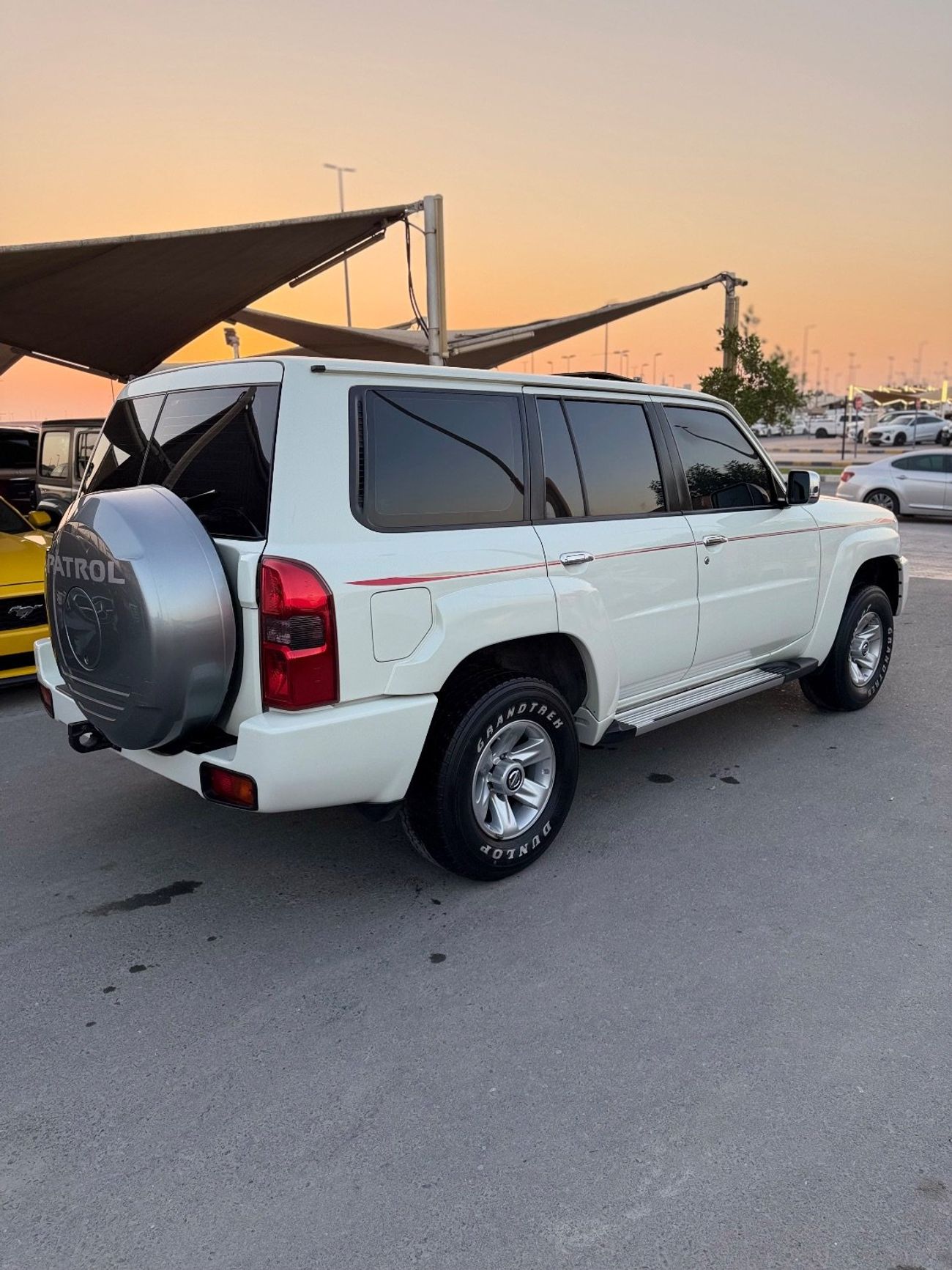 نيسان باترول سفاري Safari 4.8L A/T