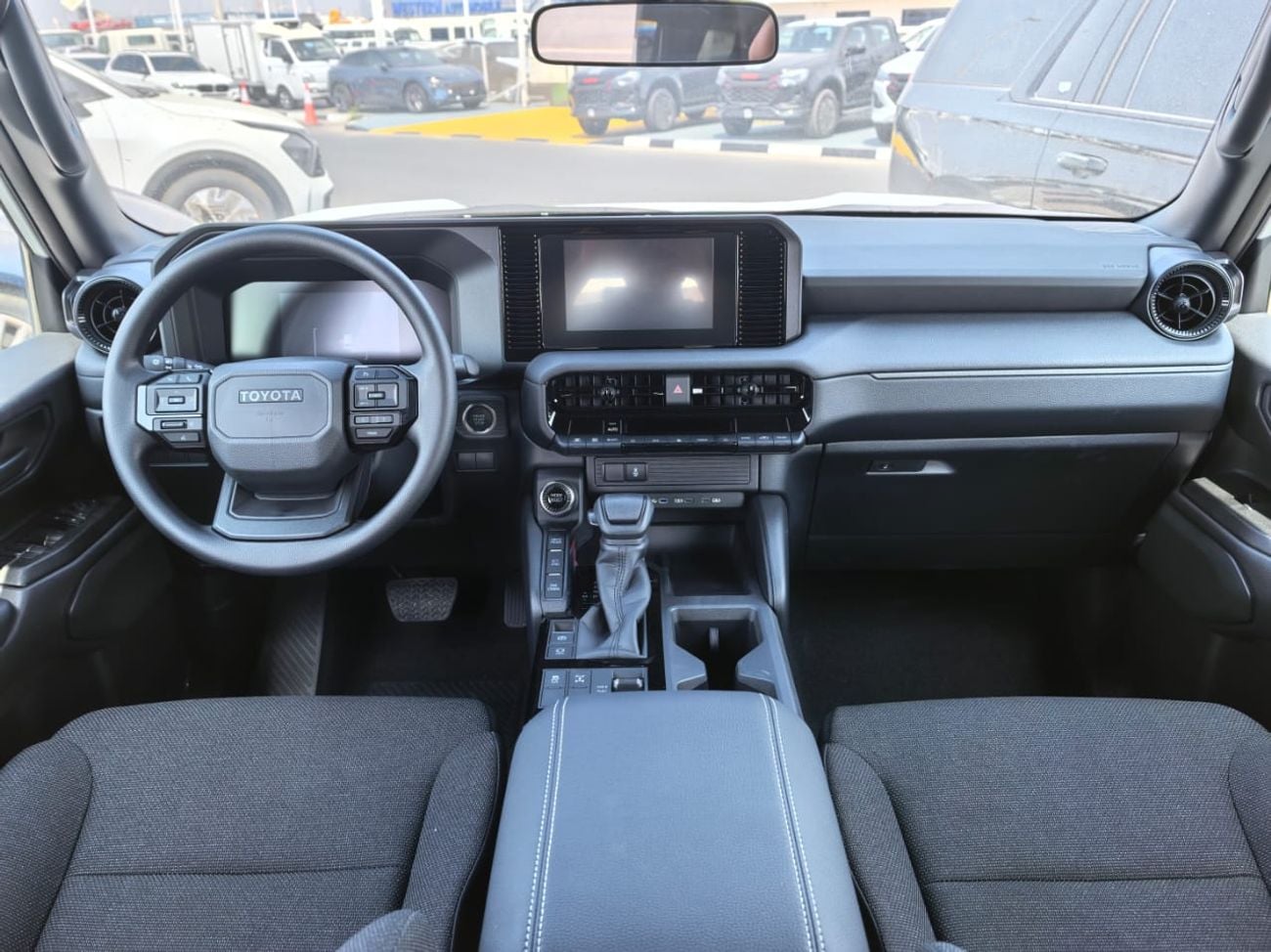 تويوتا برادو PRADO,2.8L,DIESEL,SUNROOF,COOL BOX,BACK DOOR POWER,DVD+CAMERA,18''AW,A/T,2025MY ( FOR EXPORT ONLY)