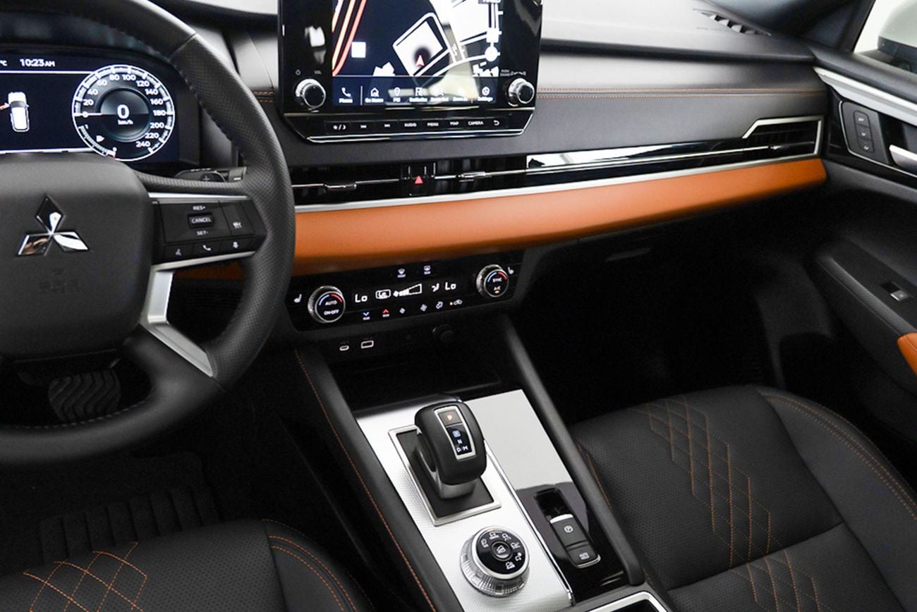 ميتسوبيشي آوتلاندر