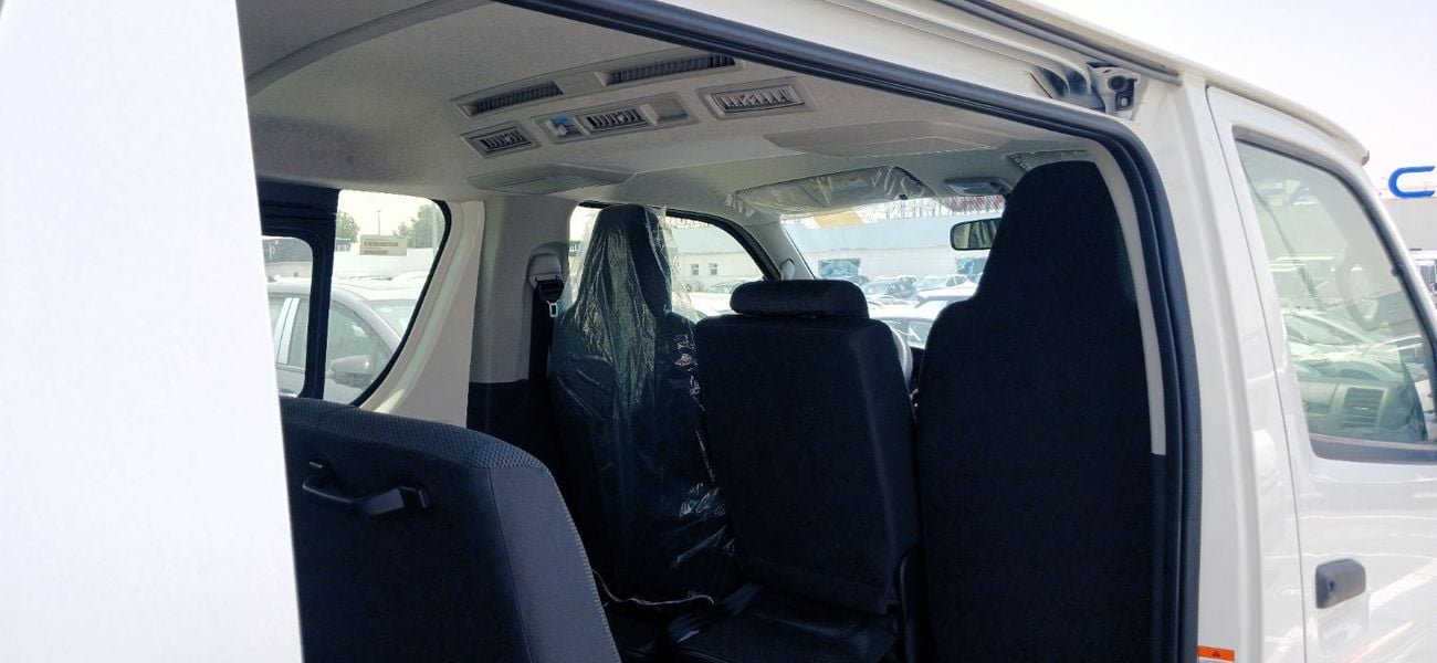 تويوتا هاياس 2.5L Diesel Manual Passenger 2026YM