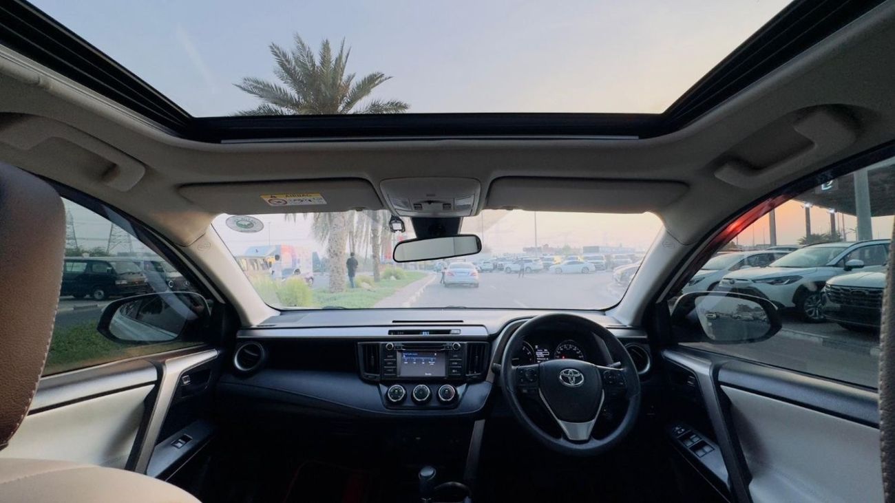 Toyota RAV4 PREMIUM WHITE LEATHER SEATS | 2.0L PETROL ENGINE | SUNROOF | REAR VIEW CAMERA