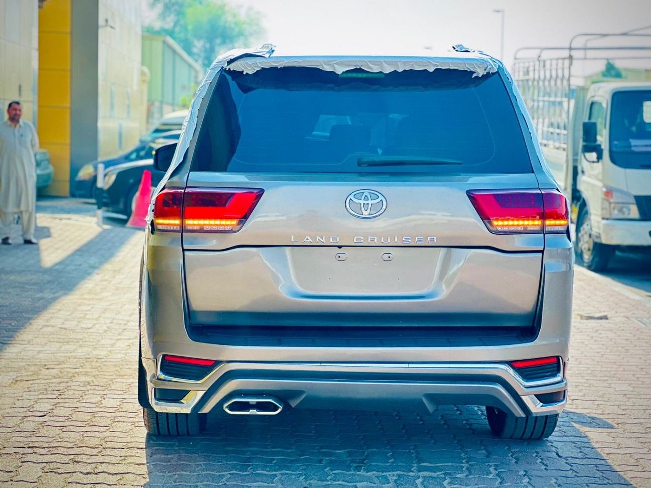 تويوتا لاند كروزر 2016 Model Facelift to Lc300 2025 Shape Exterior and Interior Both Full Complete Upgraded with Dashb