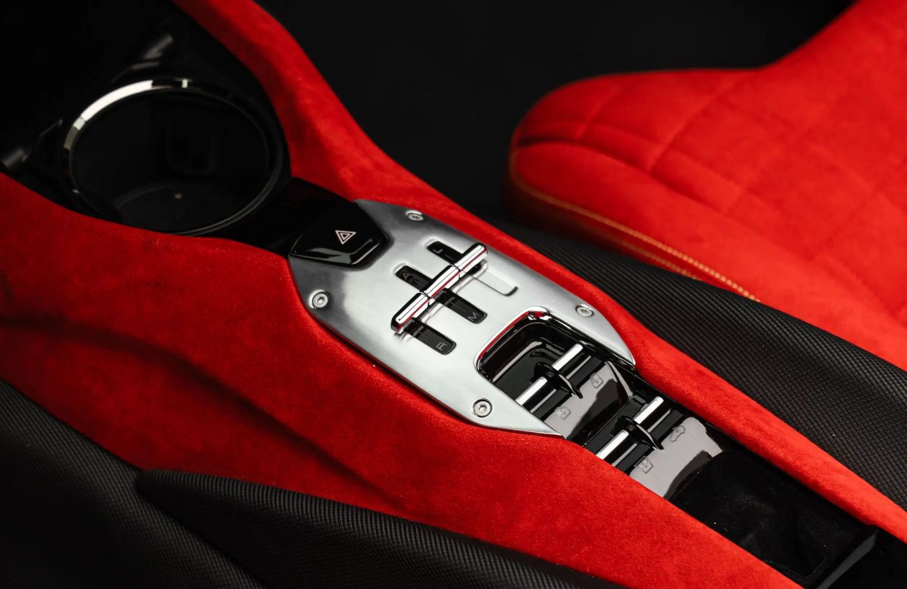 فيراري 812 كومبيتيزون 6.5L V12 Naturally Aspirated Engine