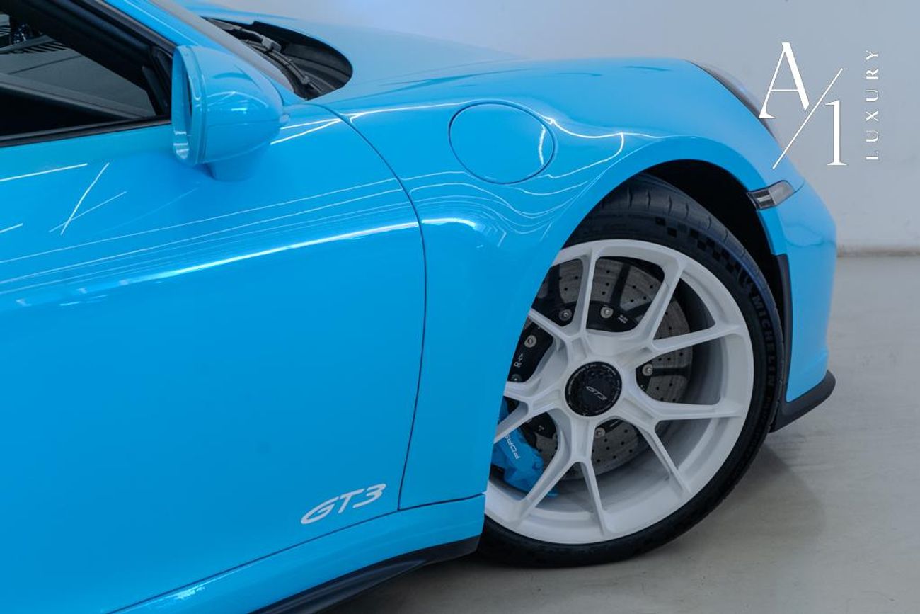 Porsche 911 GT3 4.0L 2022 Porsche 911 GT3, Warranty, Carbon Fiber Package, Sport Chrono Package, Manual Transmis