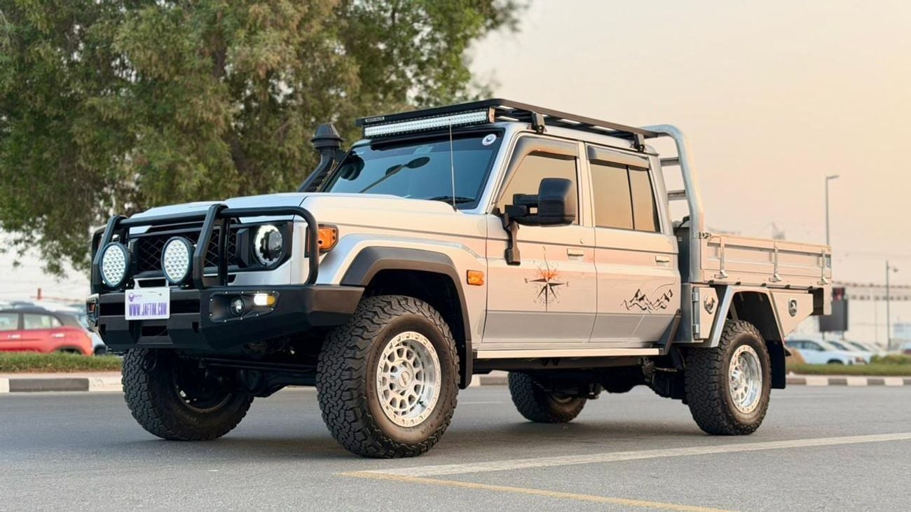 Toyota Land Cruiser Pick Up DOUBLE CABIN | X-BAR HEAVY-DUTY TOW AND RECOVERY SYSTEM | NORWELD HEAVY-DUTY ALUMINUM TRAY | 2.8L DI