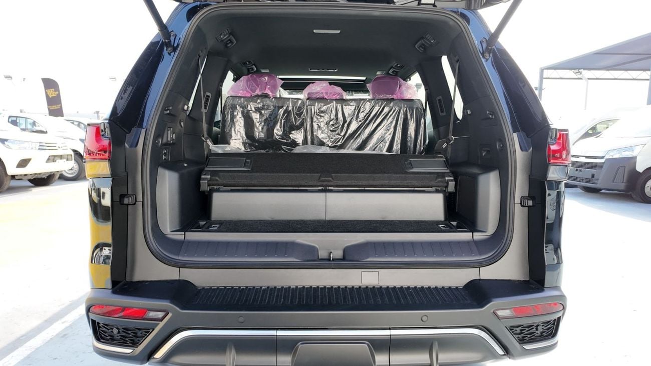 لكزس LX 700h F Sport