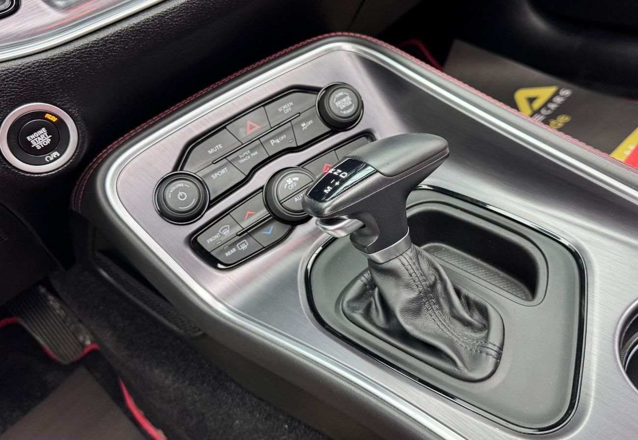 دودج تشالينجر Scat Pack 6.4L (485 HP) 2018 Dodge Challenger R/T Scat Pack, Warranty, Service History, Low Kms, Exc