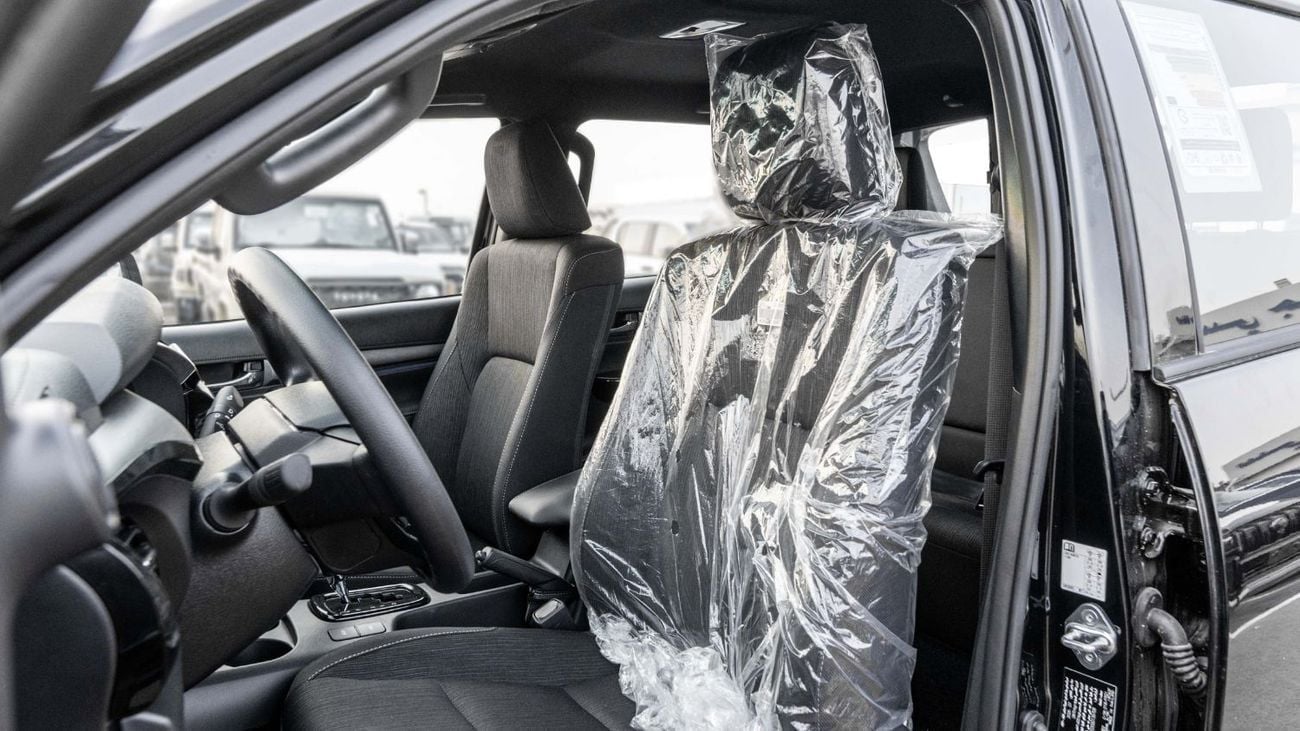 Toyota Hilux 2025 Toyota Hilux Adventure 4.0L AT Petrol (Black-Black)