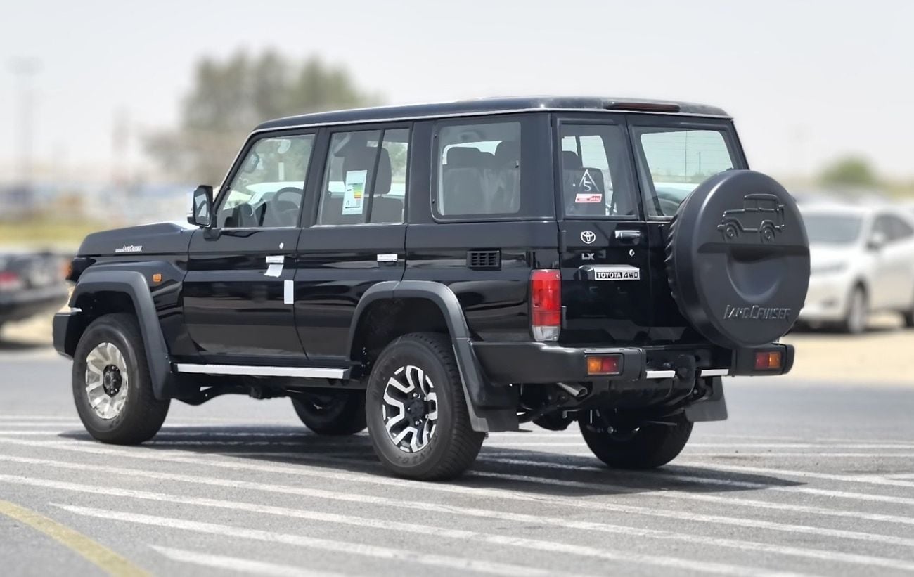 تويوتا لاند كروزر 70 LX