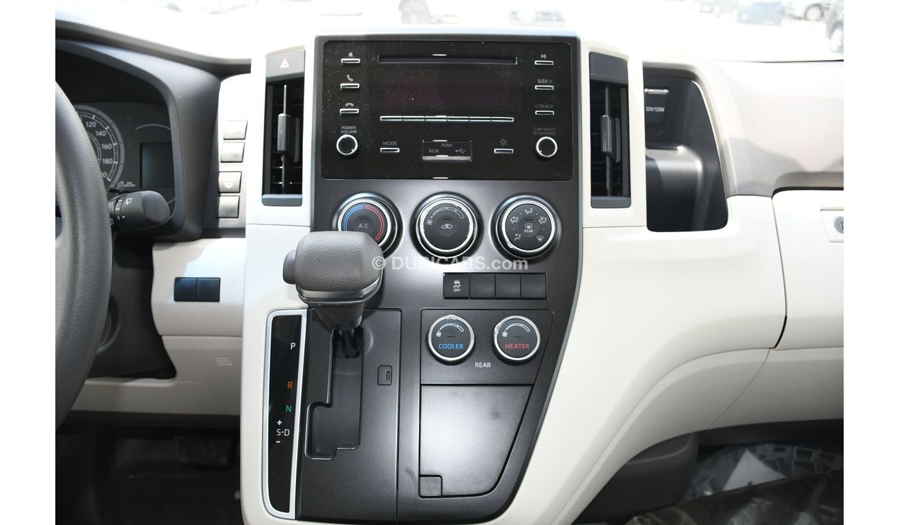 Toyota Hiace 3.5L AT Full option