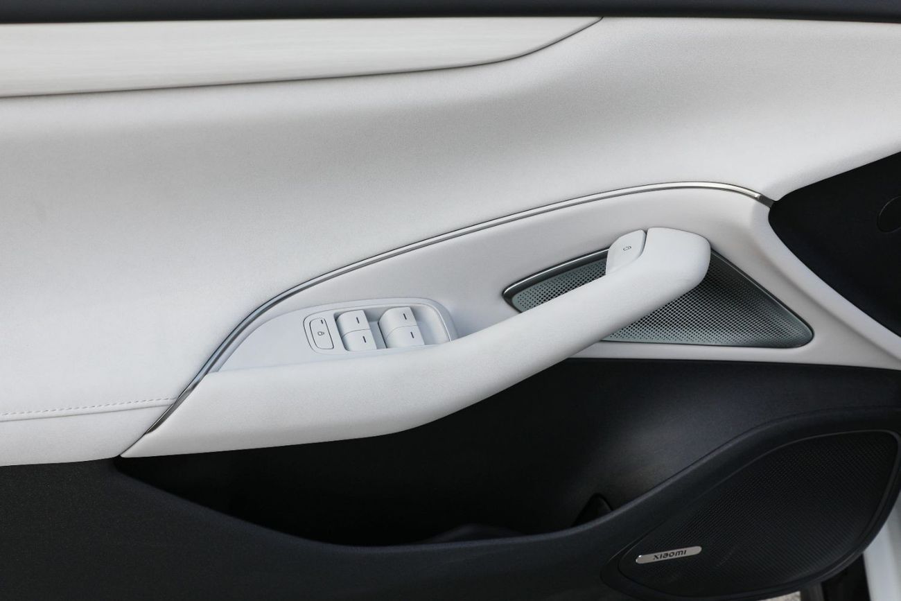 Xiaomi SU7 2024 XIAOMI SU7 MAX - Orange inside Grey