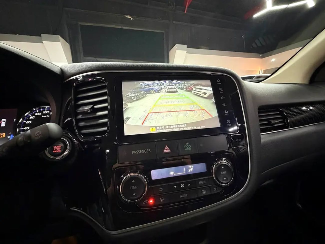 Mitsubishi Outlander 882/M| Downpayment | Leather and Sunroof | Original Paint |