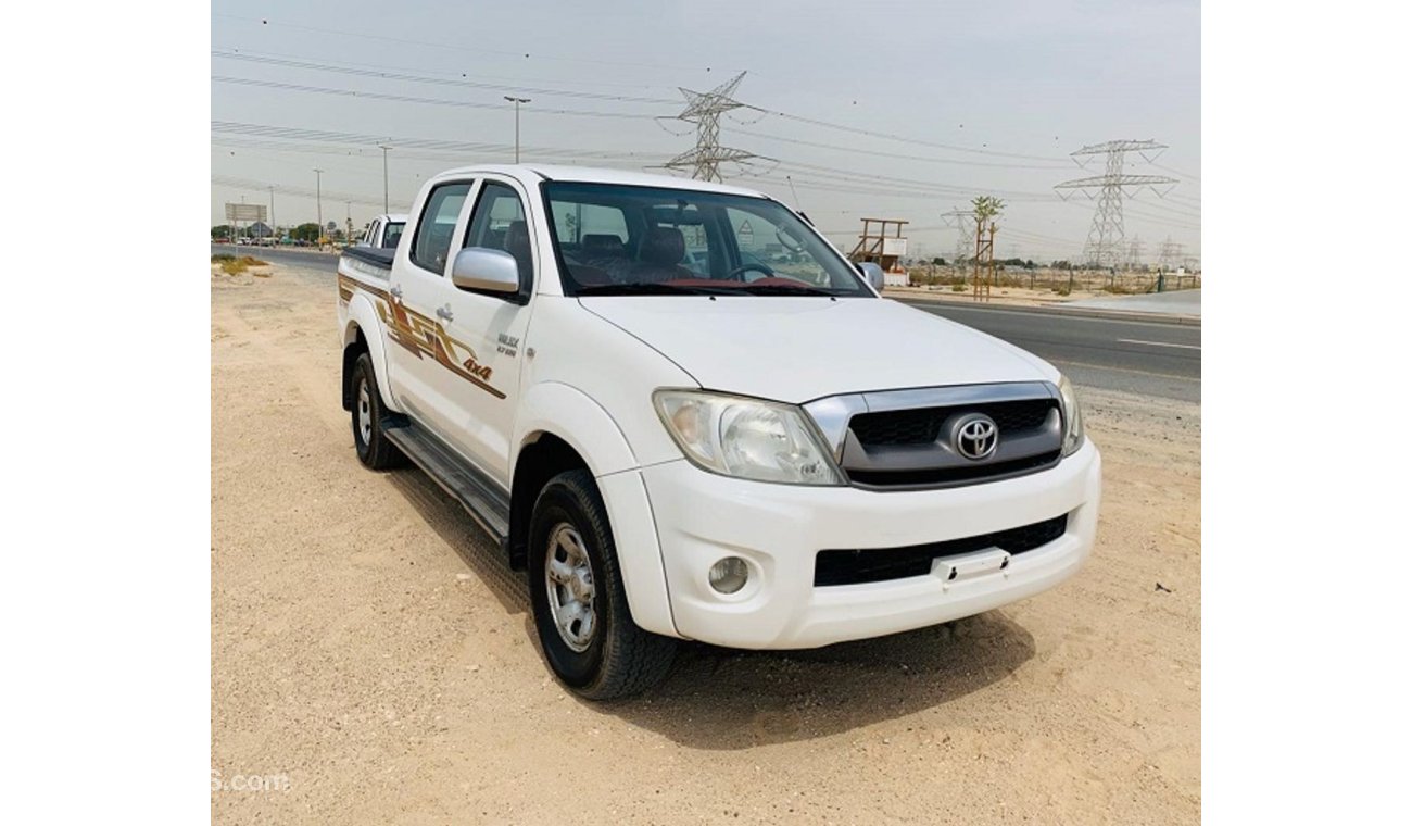 Toyota Hilux 2011 WHITE