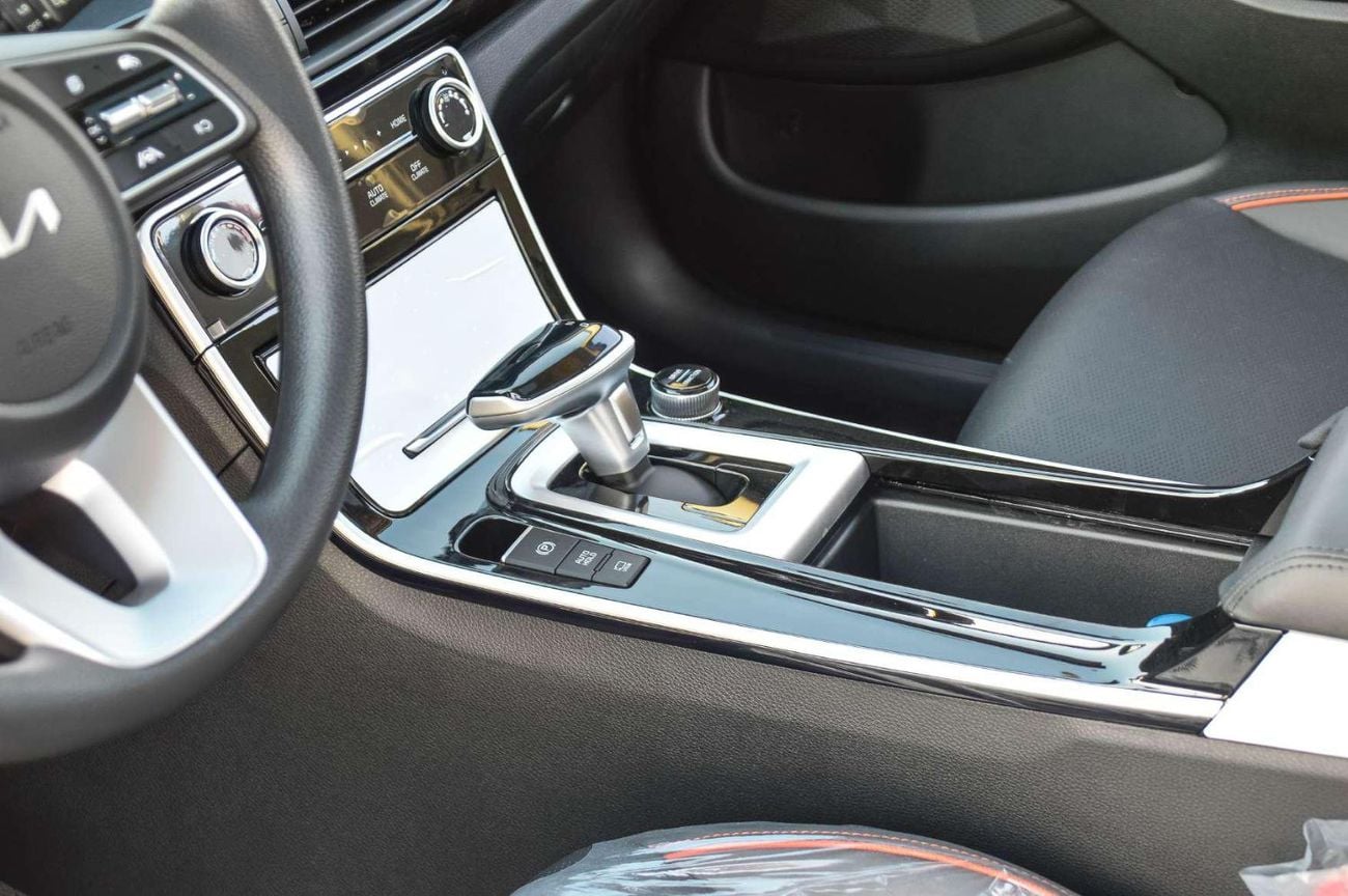 كيا سيلتوس KIA SELTOS 1.5L FWD PETROL SUV 2025