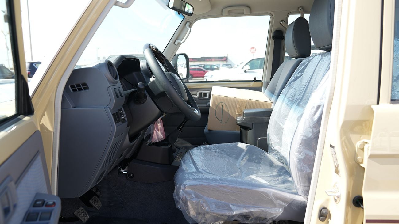 تويوتا لاند كروزر LX