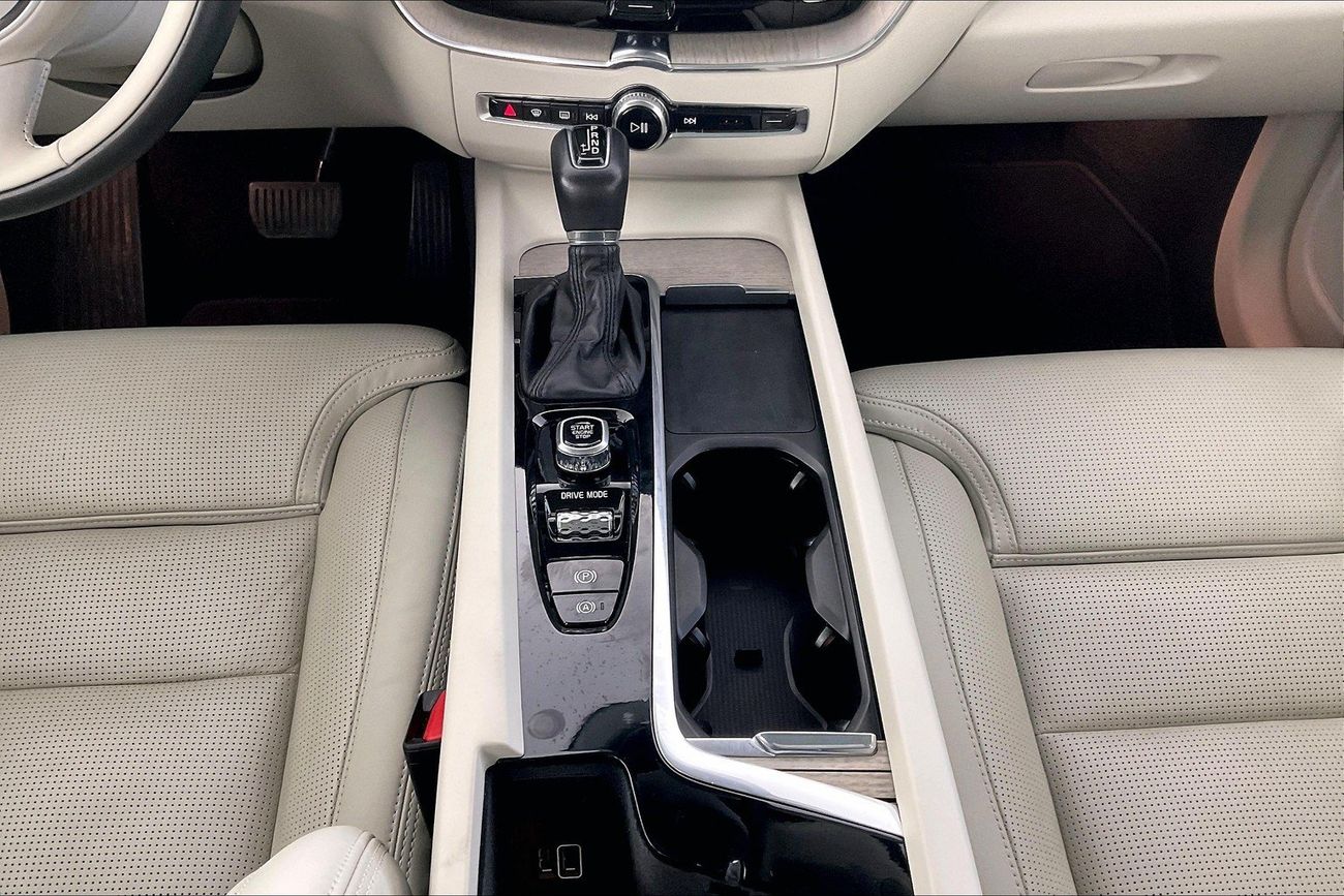 Volvo XC60 T5 Inscription | Guaranteed Warranty | 0 Down Payment