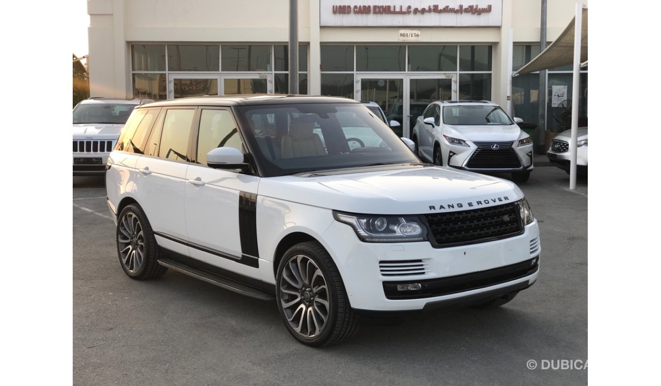 Land Rover Range Rover Vogue Supercharged RANG ROVER VOUGE SUPER CHARGE MODEL 2013 GCC car prefect condition full option panoramic roof leath