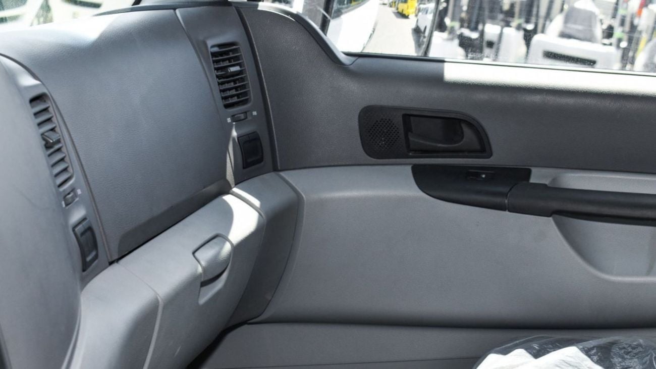 تاتا بريما TATA PRIMA 4X2 Tractor Head